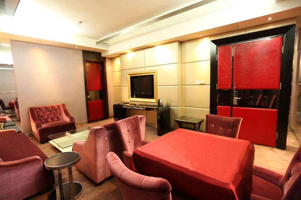 Harbin Yakelai Holiday Hotel Экстерьер фото