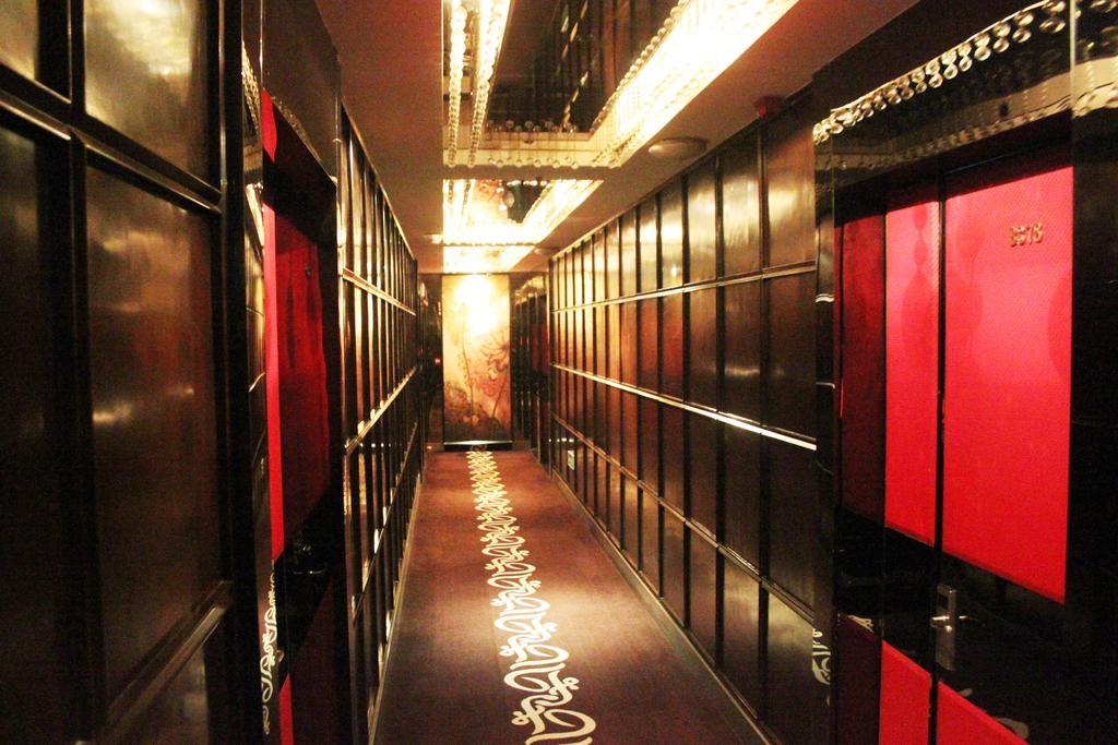 Harbin Yakelai Holiday Hotel Экстерьер фото